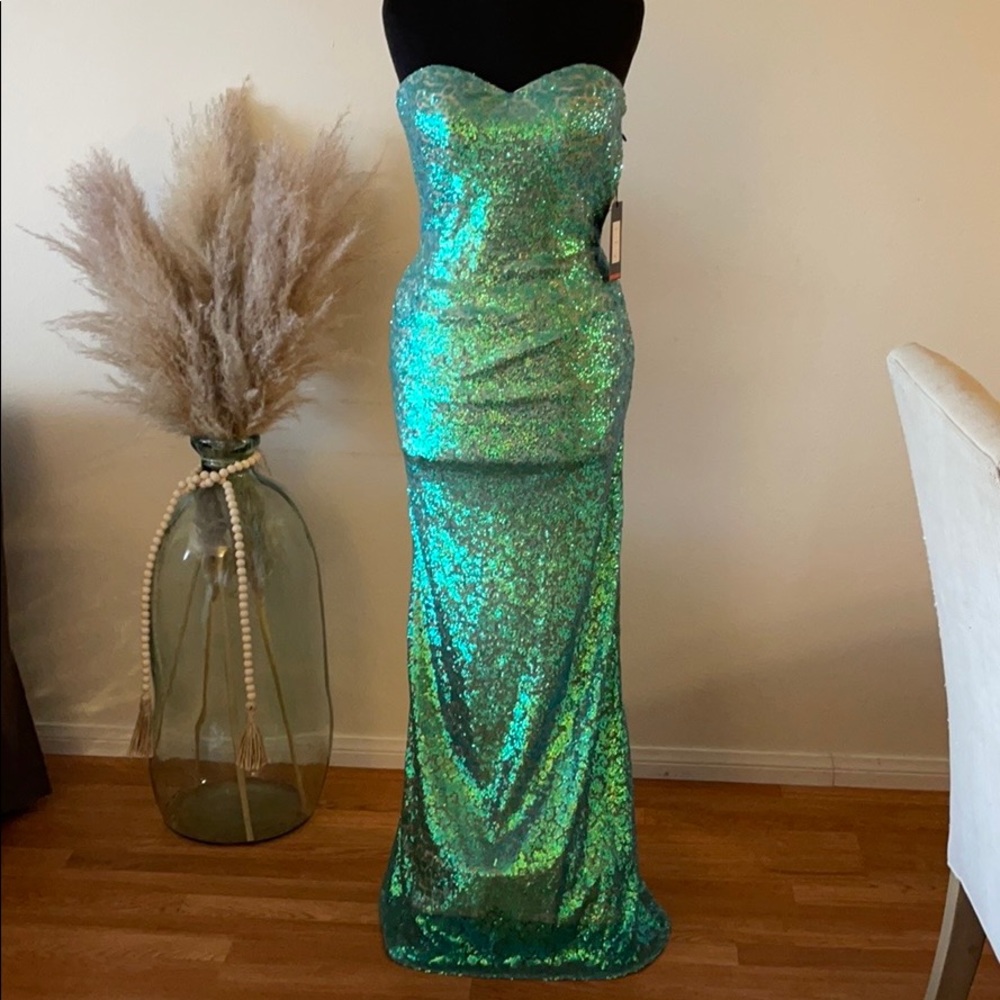 NWT La Femme mermaid strapless Dress Size 4 - Picture 15 of 16